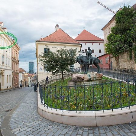 Apartment With A View Zagreb - Center Esterno foto