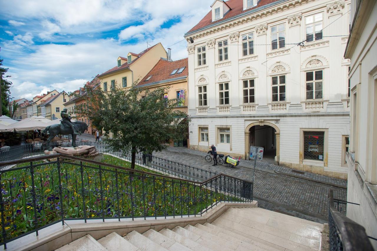 Apartment With A View Zagreb - Center Esterno foto